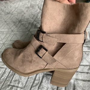 Nude ankle boots